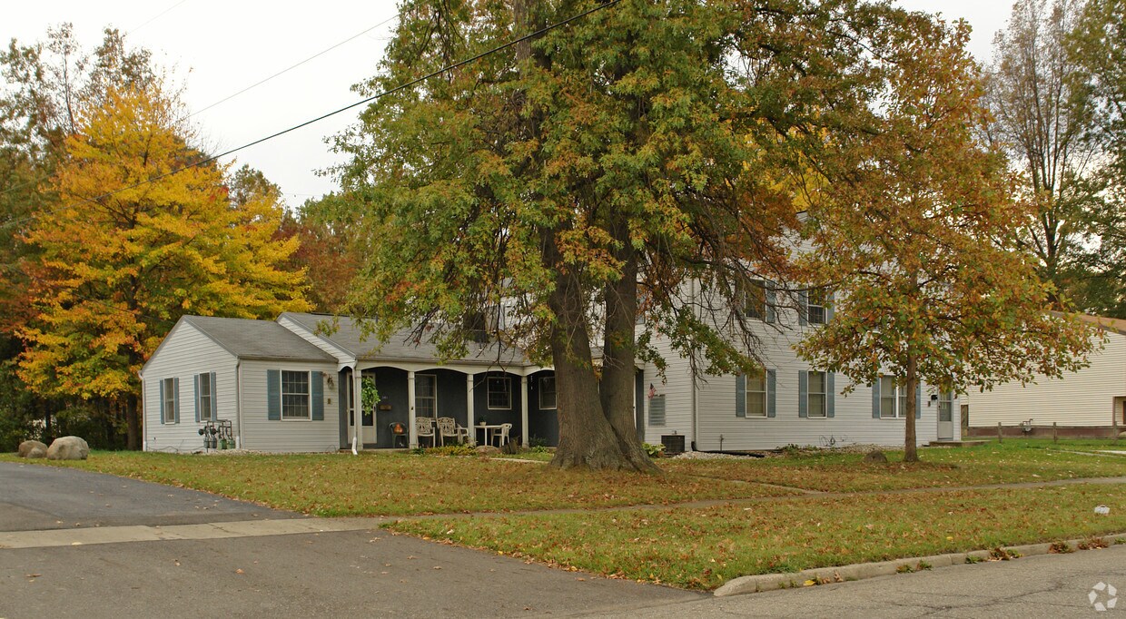 Building Photo - 3461 Dunstan Dr