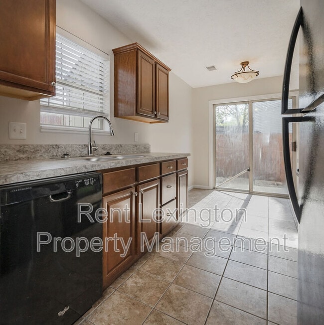 Building Photo - 772 Orlean Circle