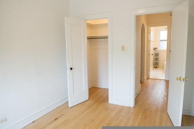 Building Photo - 1609 W Sunnyside Ave