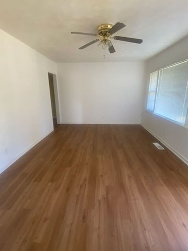 Building Photo - 4025 Acacia Dr