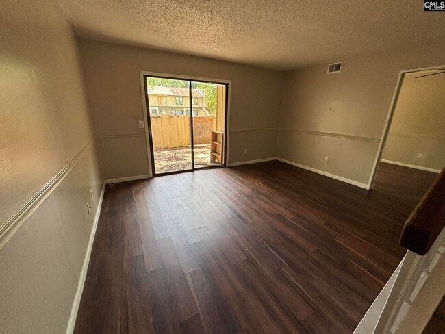 Building Photo - 209 Timber Ct