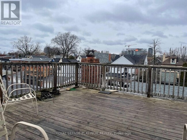 Building Photo - 700 Brock Ave