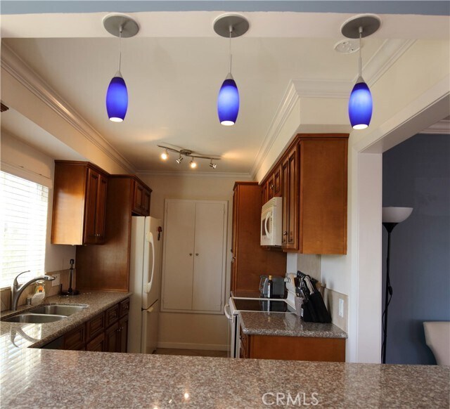 Building Photo - 1594 Via Capri