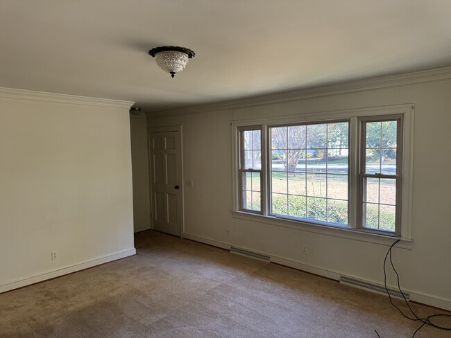 Building Photo - 204 Tidewater St