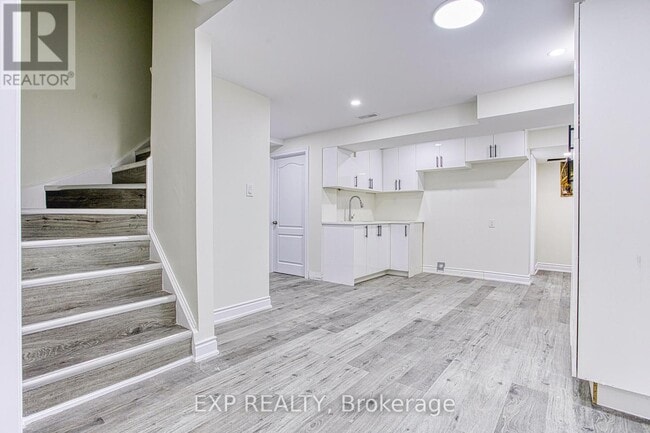 Building Photo - 115 Amberly Blvd