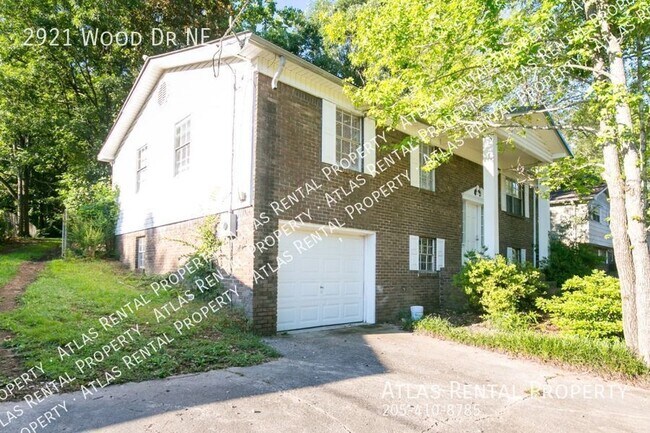 Foto del edificio - 2921 Wood Dr NE