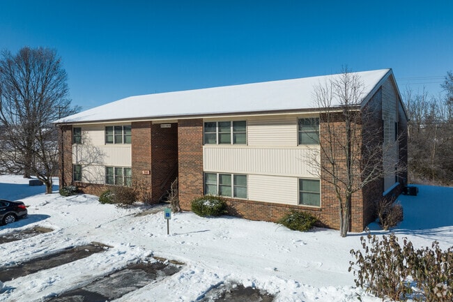 Building Photo - Westwood Apartments - Income Based