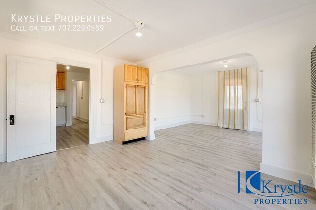 Foto del edificio - Beautiful apartment with large patio