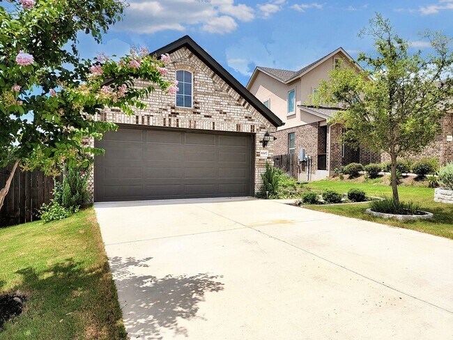 Building Photo - Beautiful 3-Bedroom, 2-Bath Modern Home fo...