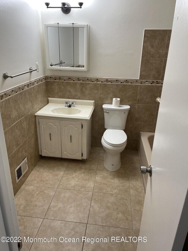 24 Primrose Ln, Brick Township, NJ 08724 Condo for Rent in Brick