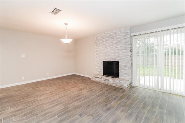 Foto del edificio - 1137 Desiree Ln