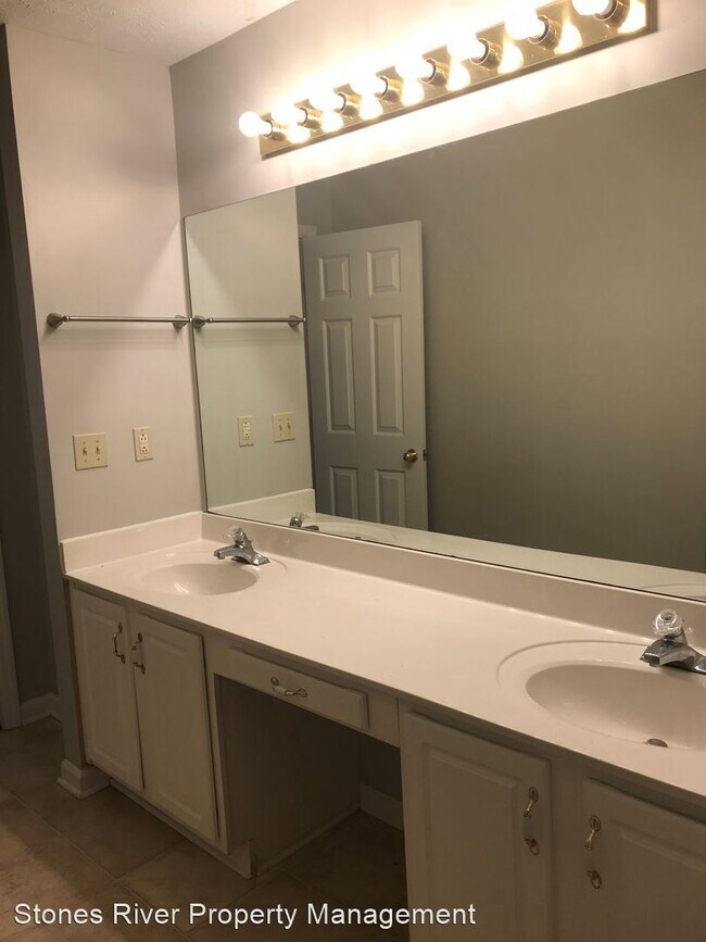Foto del edificio - 4 br, 3 bath House - 7316 Shayla Ct