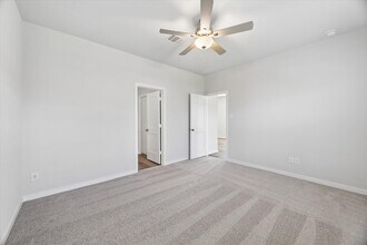 Building Photo - 11605 Whirlaway Dr