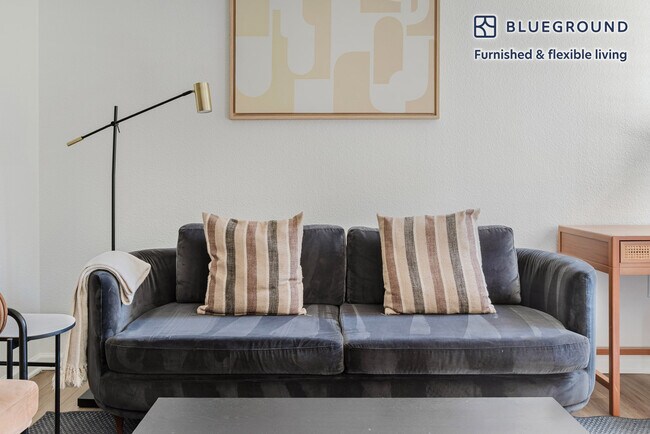 Foto del edificio - 501 Murphy Ranch Rd