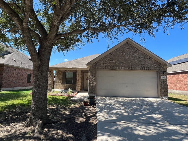 Building Photo - 500 Saddlehorn Way