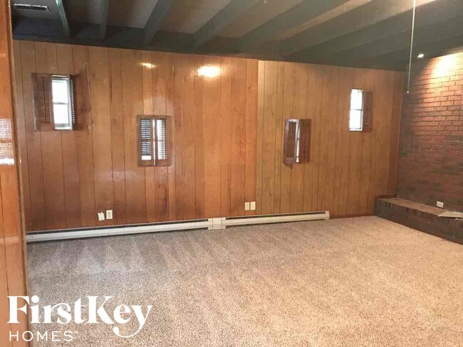 Foto del edificio - 4891 Brentdale Ave