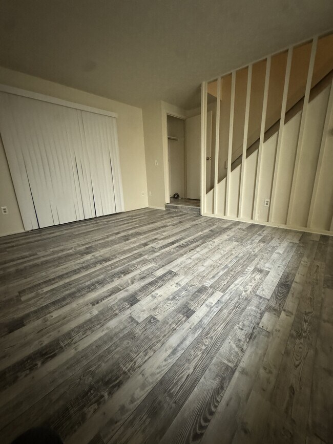 Foto del edificio - 45 King Arthur Ct