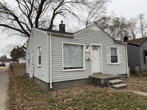 Building Photo - 22705 Sharrow Ave