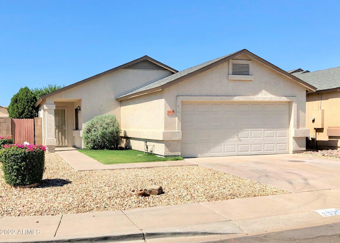 Primary Photo - 2926 W Potter Dr