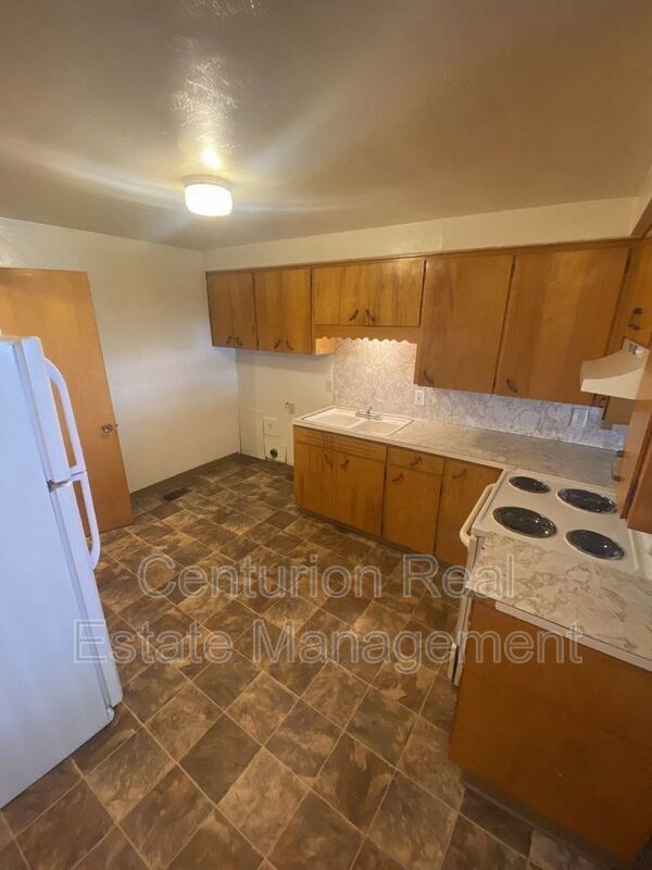 Foto del edificio - 132 Stoneway Dr NW
