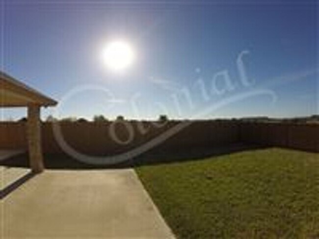 Foto del edificio - AVAILABLE SOON!