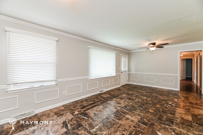 Foto del edificio - 5904 Willard Dr