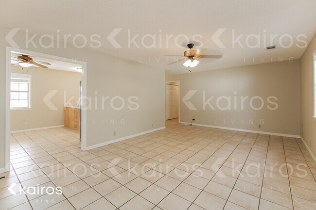 Building Photo - 131 Oakwood Court