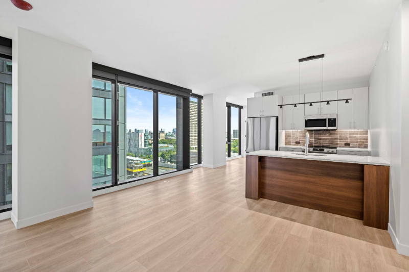 Foto principal - 1102 W Van Buren St