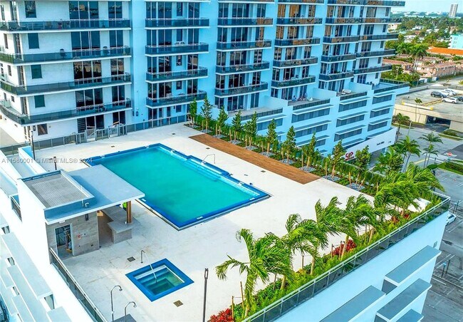 Foto del edificio - 7901 Hispanola Ave