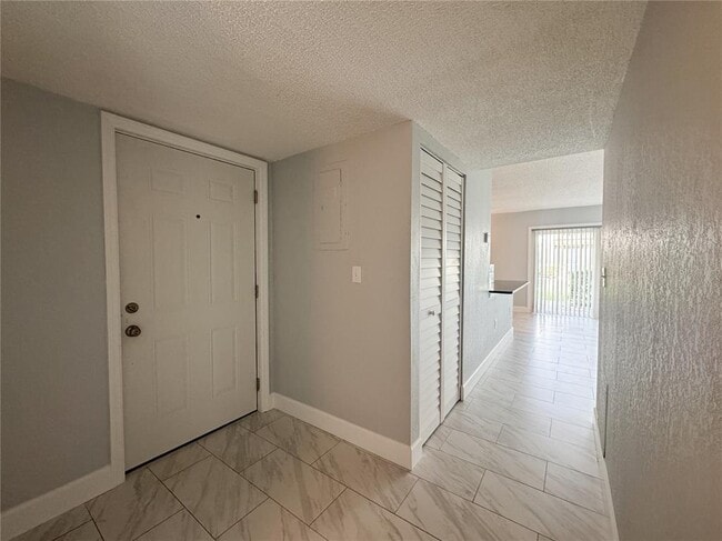 Foto del edificio - 723 115th Ave N