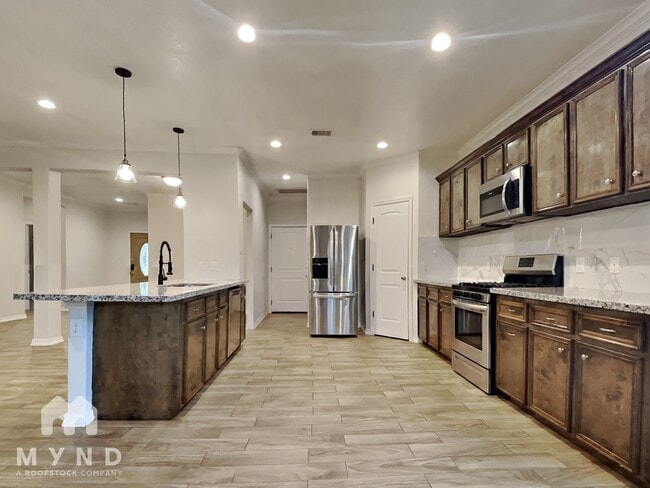 Building Photo - 3638 Lydia St