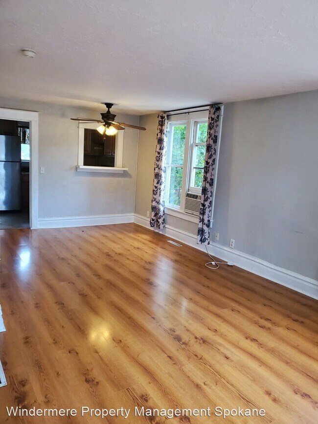 Building Photo - 3 br, 1 bath House - 1811 E. 11th Ave