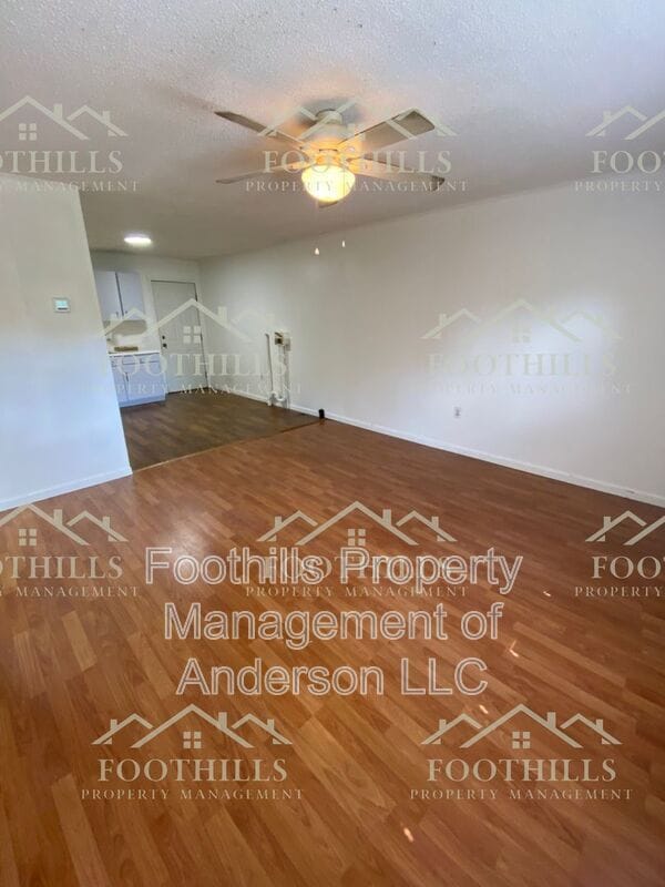 Building Photo - 202 Kennemore St