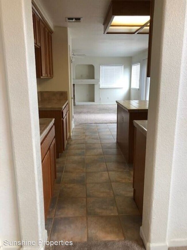 Foto del edificio - 4 br, 3 bath House - 5447 La Salle Way