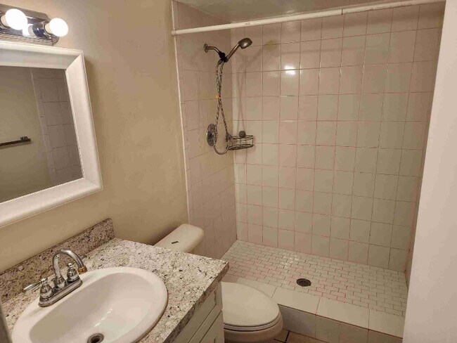 Foto del edificio - 1516 43rd Ave