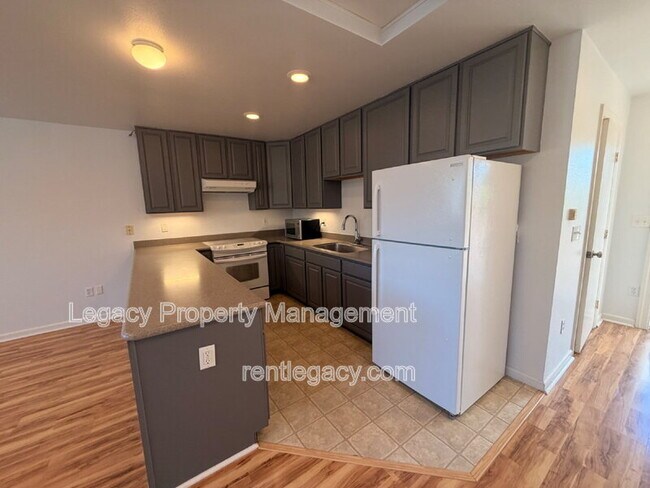 Foto del edificio - 3884 Bayview Cir