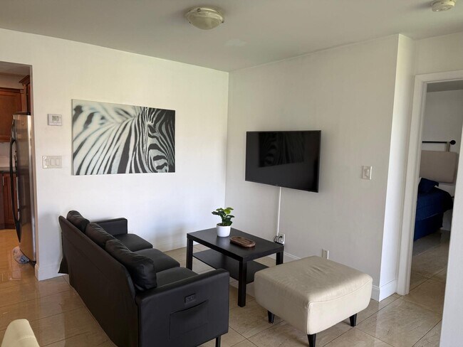 Foto del edificio - 8625 Boca Glades Blvd W