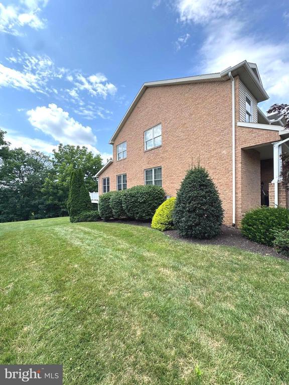 Building Photo - 4745 Augusta Dr