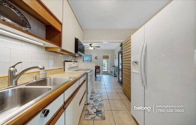 Foto del edificio - 237 SW 20th St