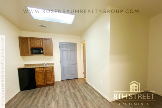 Building Photo - 3333 W 8th St