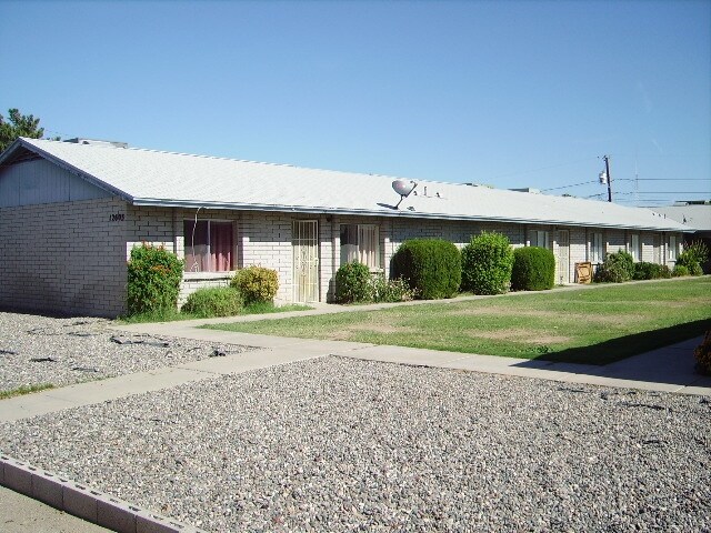 Building Photo - 12601 N 113th Ave