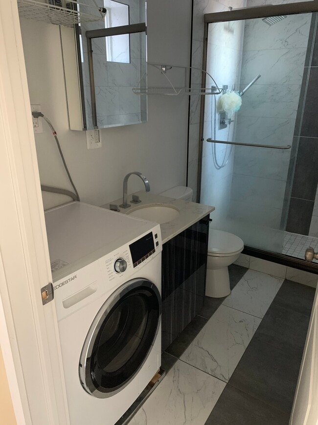 Photo - 718 N 15th St Apartment