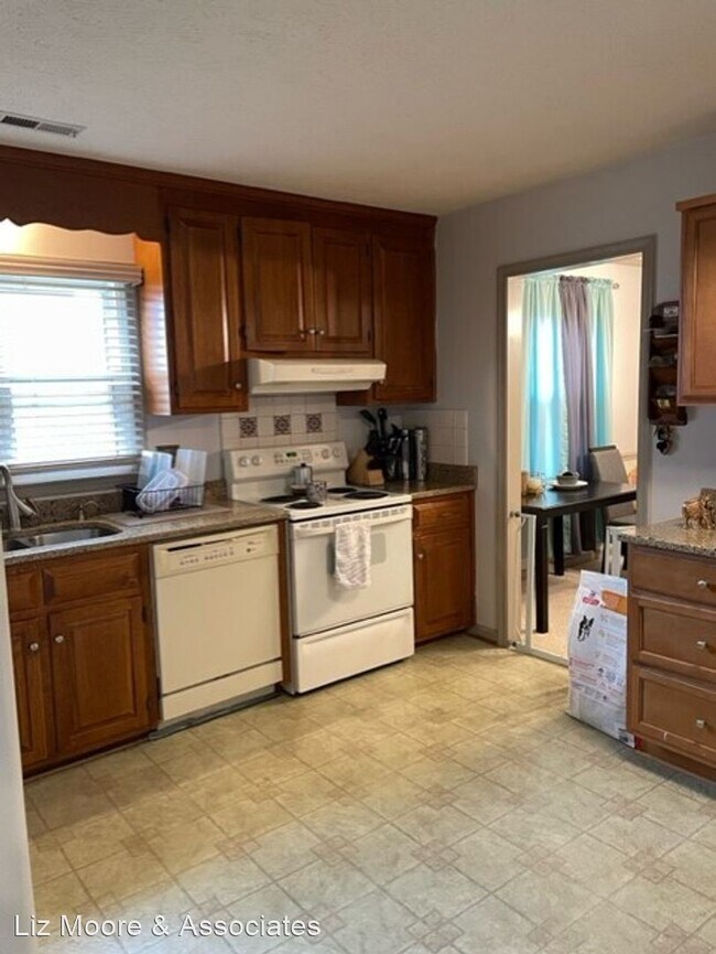 Foto del edificio - 3 br, 2.5 bath House - 23 Lake Field Crossing