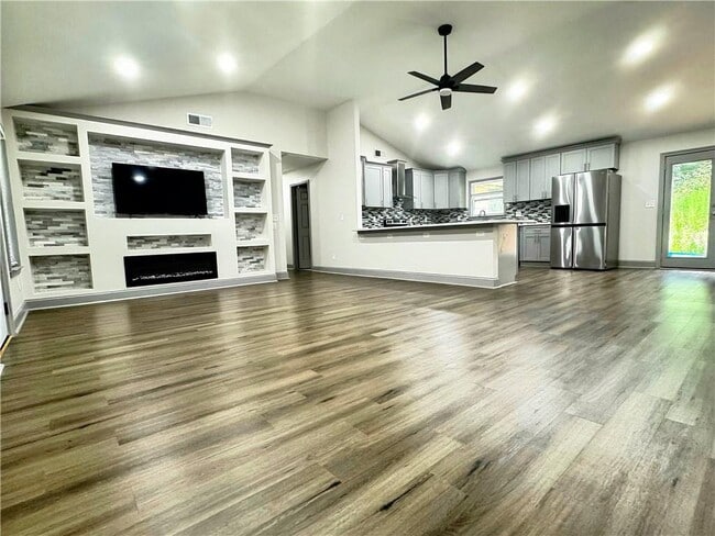 Foto del edificio - 160 Maddox Rd