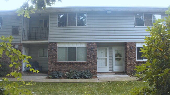 Photo - 140 Thompson St Apartment