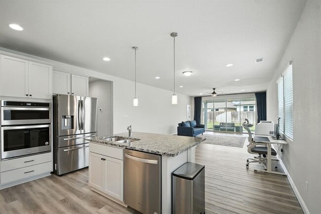 Building Photo - 410 Watercourse Wy