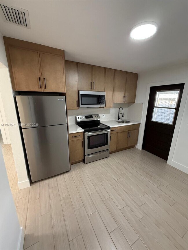 Foto del edificio - 11063 SW 5th St