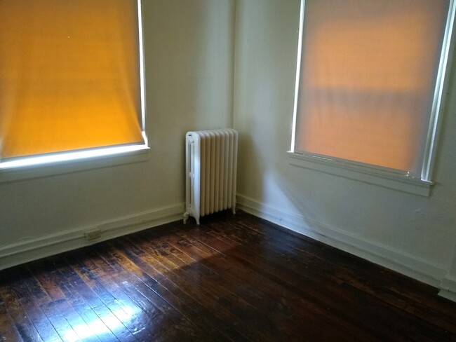 Foto del edificio - 314 S 18th St