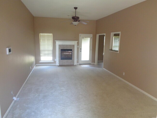 Foto del edificio - 14004 Chesterfield Cir