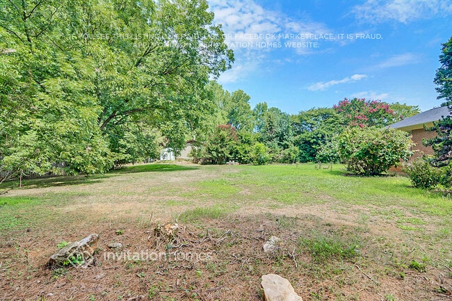 Building Photo - 10612 Chelsea Dr